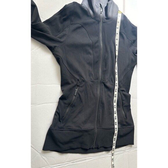 Lululemon Movement To Movement Jacket - Picture 6 of 6